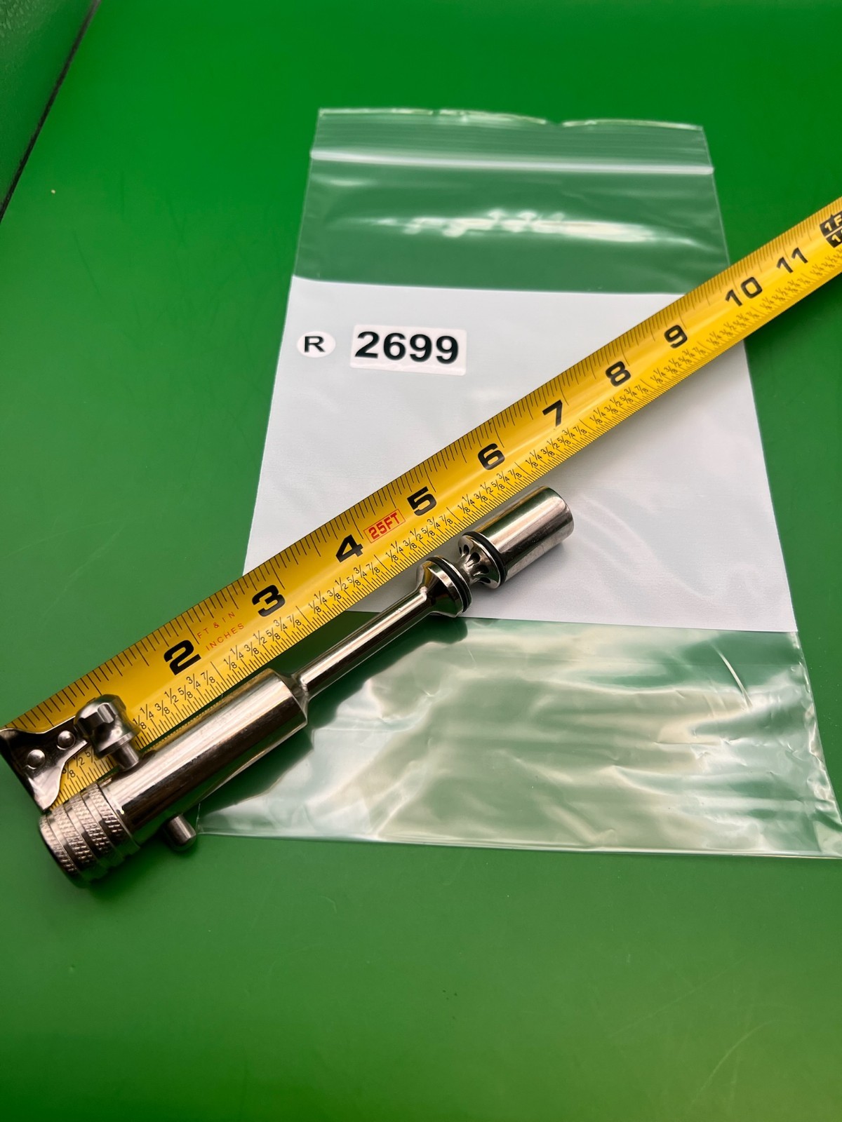 Autococker Bolt