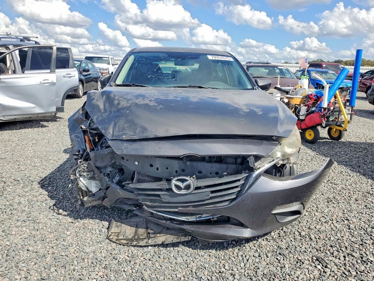 3 2014 Glove Box 5006274