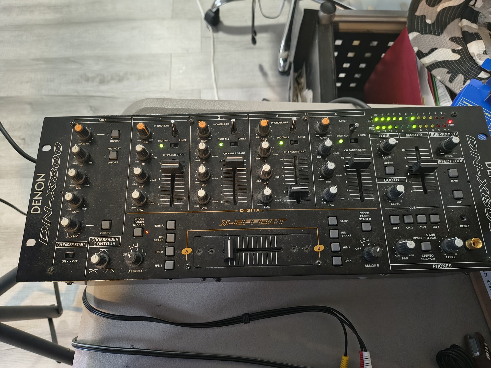 Denon DN-X800 4-Channel Analog DJ Mixer, 3-Band EQ, Filter, FX Loop, Black Works