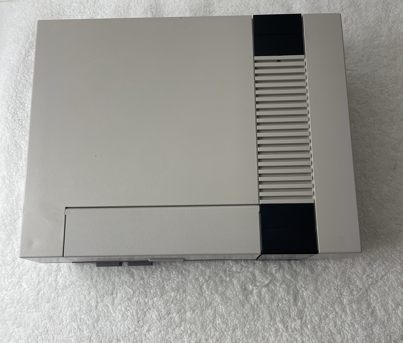 Nintendo NES 001- Console System W/3 Games Bundle Lot - Cleaned - Tested