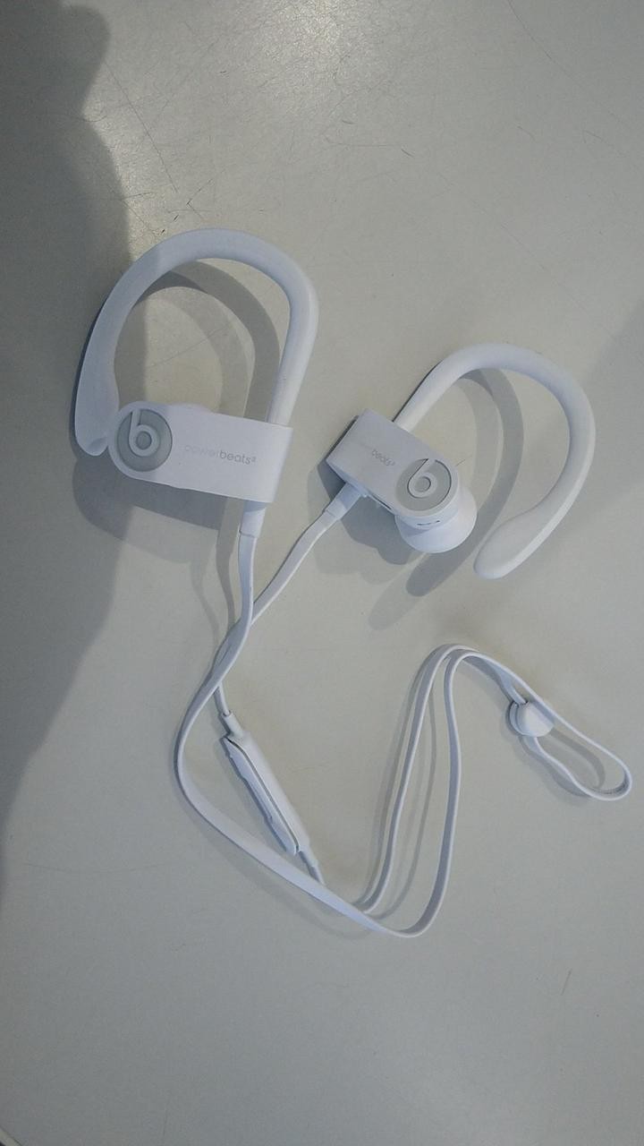 Beats A1747 Wireless Earphones