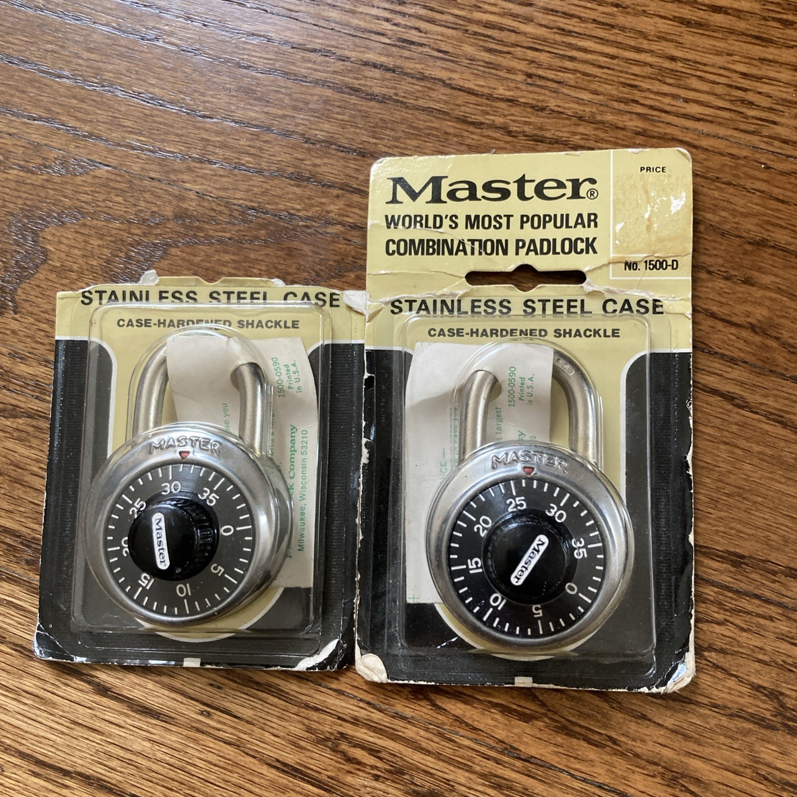 Lot of 2 Master Lock Combination Padlock New U.S.A. 1500-D Vtg Sealed Package