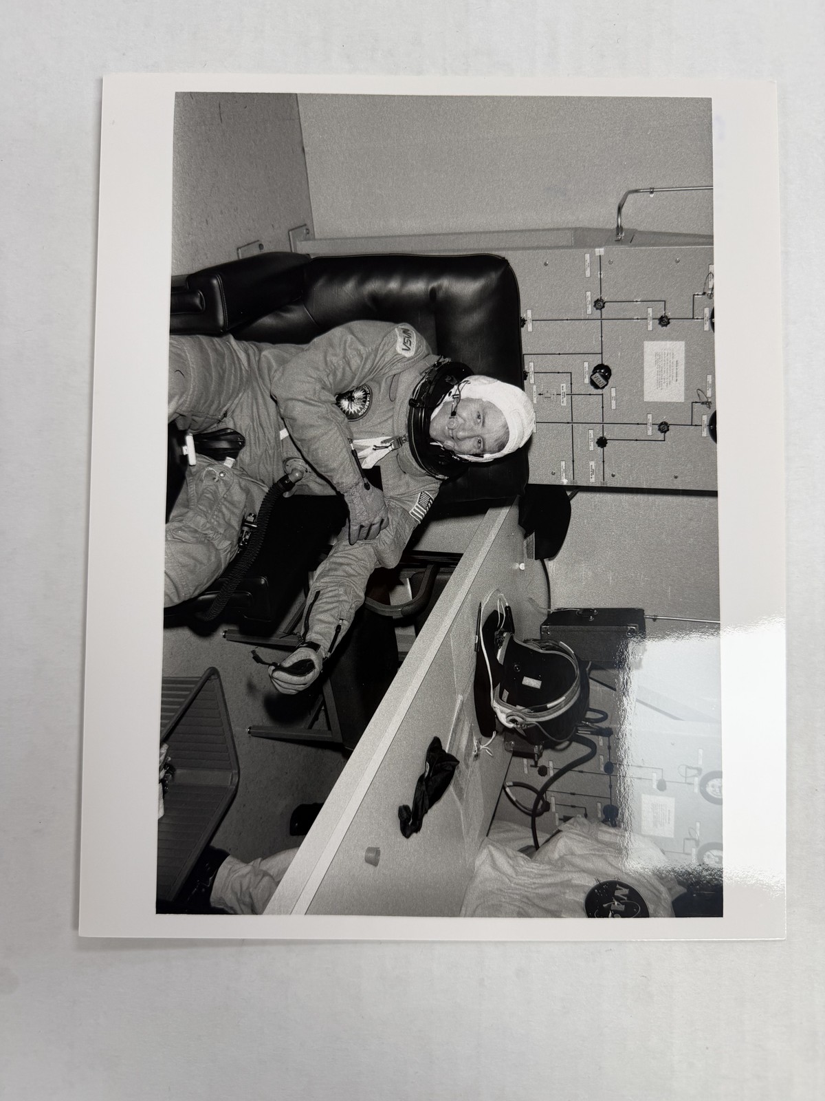 NASA STS-38 Frank Culbertson Fully Suited During Countdown Rehearsal Press Photo