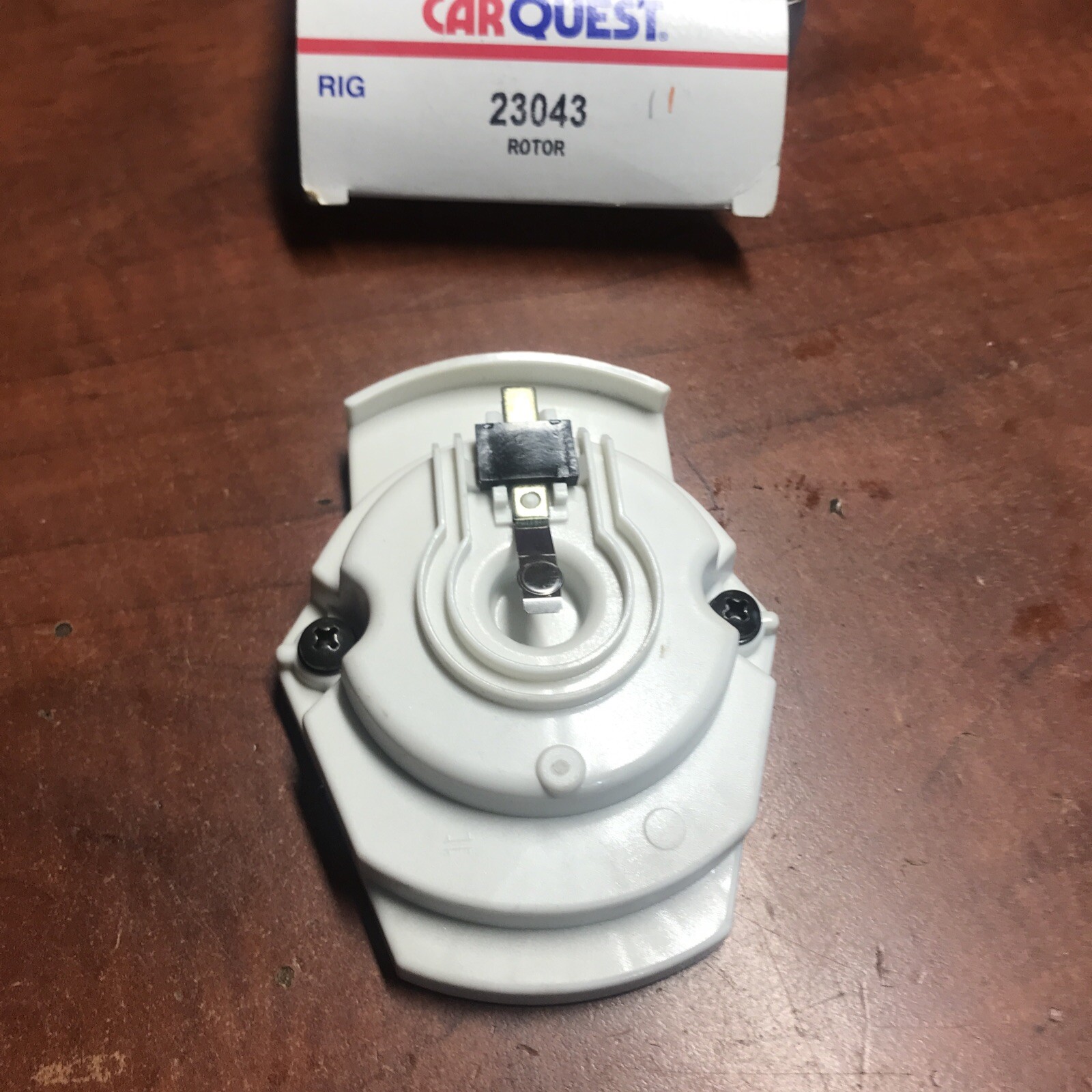 New Genuine Parts Carquest 23043 NAPA Echlin RR198 Distributor Rotor Assembly