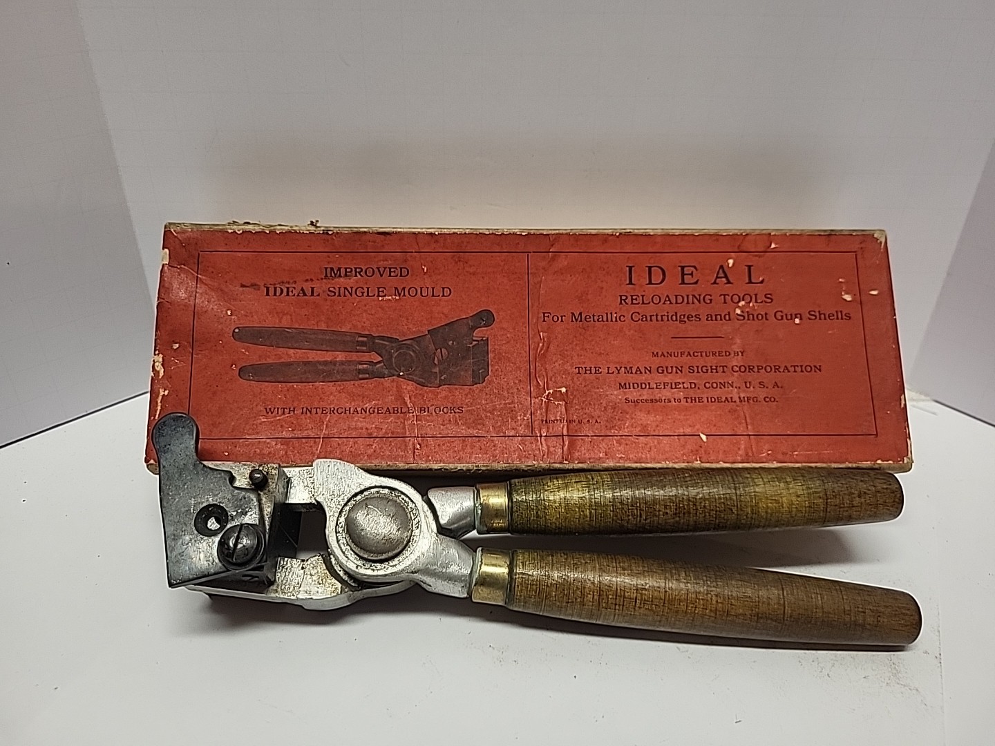 LYMAN IDEAL 311413 MOULD 169 GR. GC WITH HANDLES AND BOX 1 CAVITY