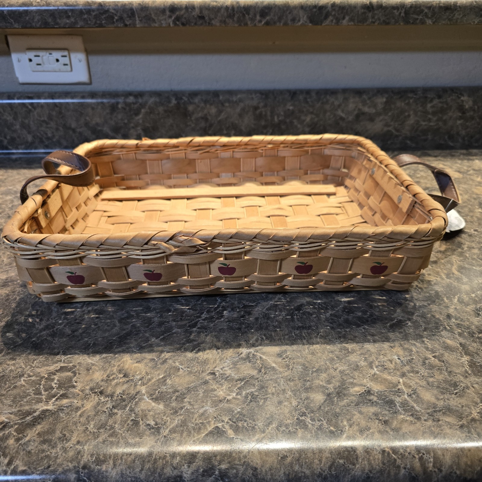 Taskets Applewood Donut And Bagel Server Basket