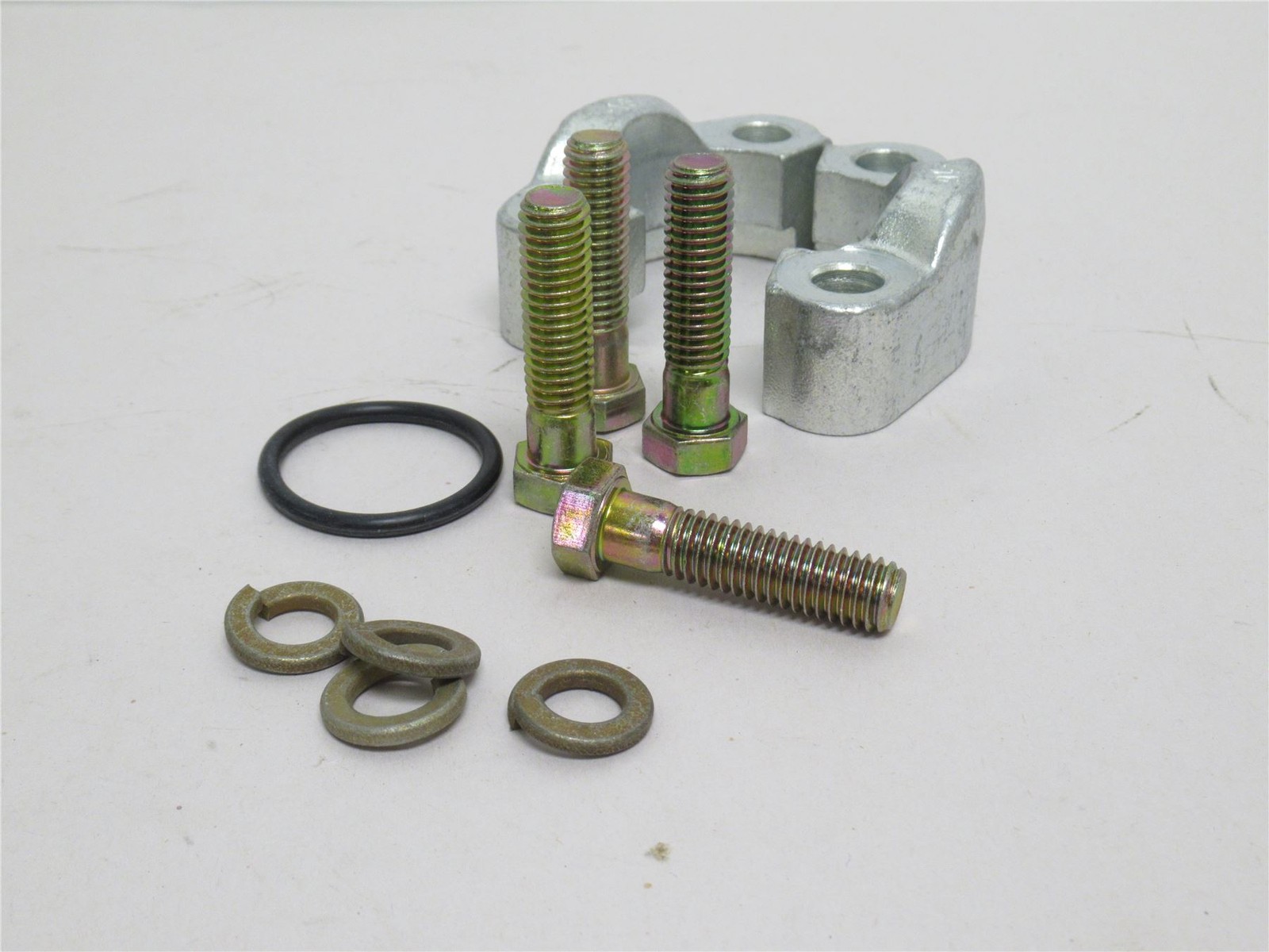 231729 New-No Box; Parker HFHFHK-16 SAE Flange Kit; Code 62