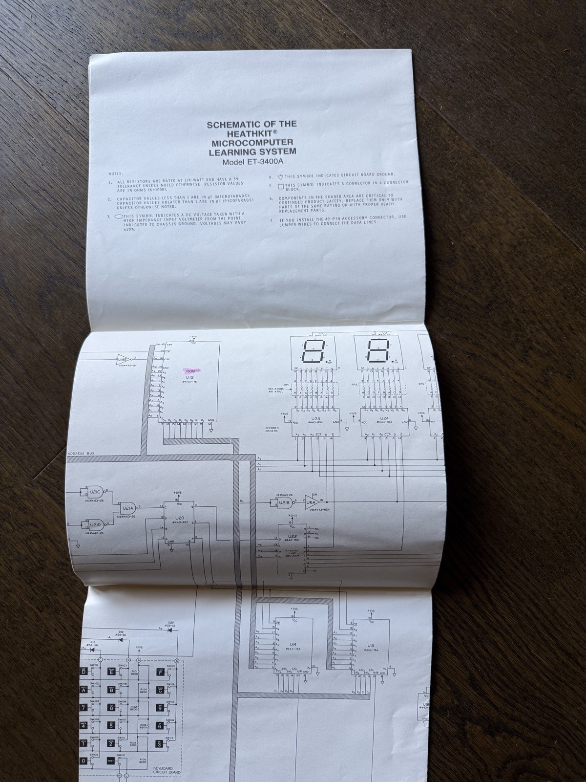 Heathkit Model ET-3400A Micro Computer Learning System. nice, powers on!
