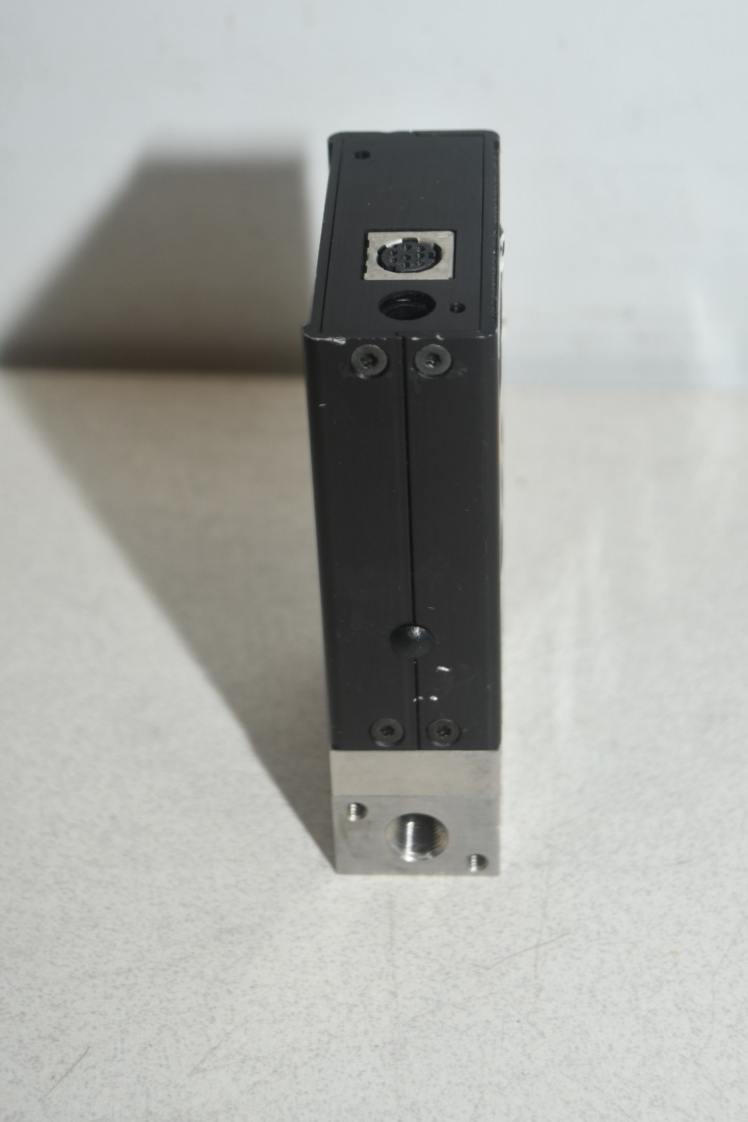^ Alicat M-500SCCM-D/5M Gas: O2 Flow Controller #X8362
