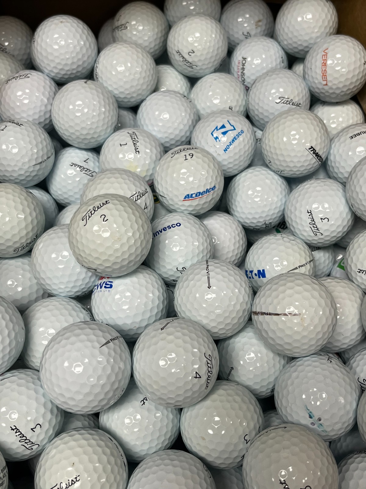 Titleist Pro V1 Mixed Years 100 Pack White Used Golf Balls AAA 3A Bulk Balls