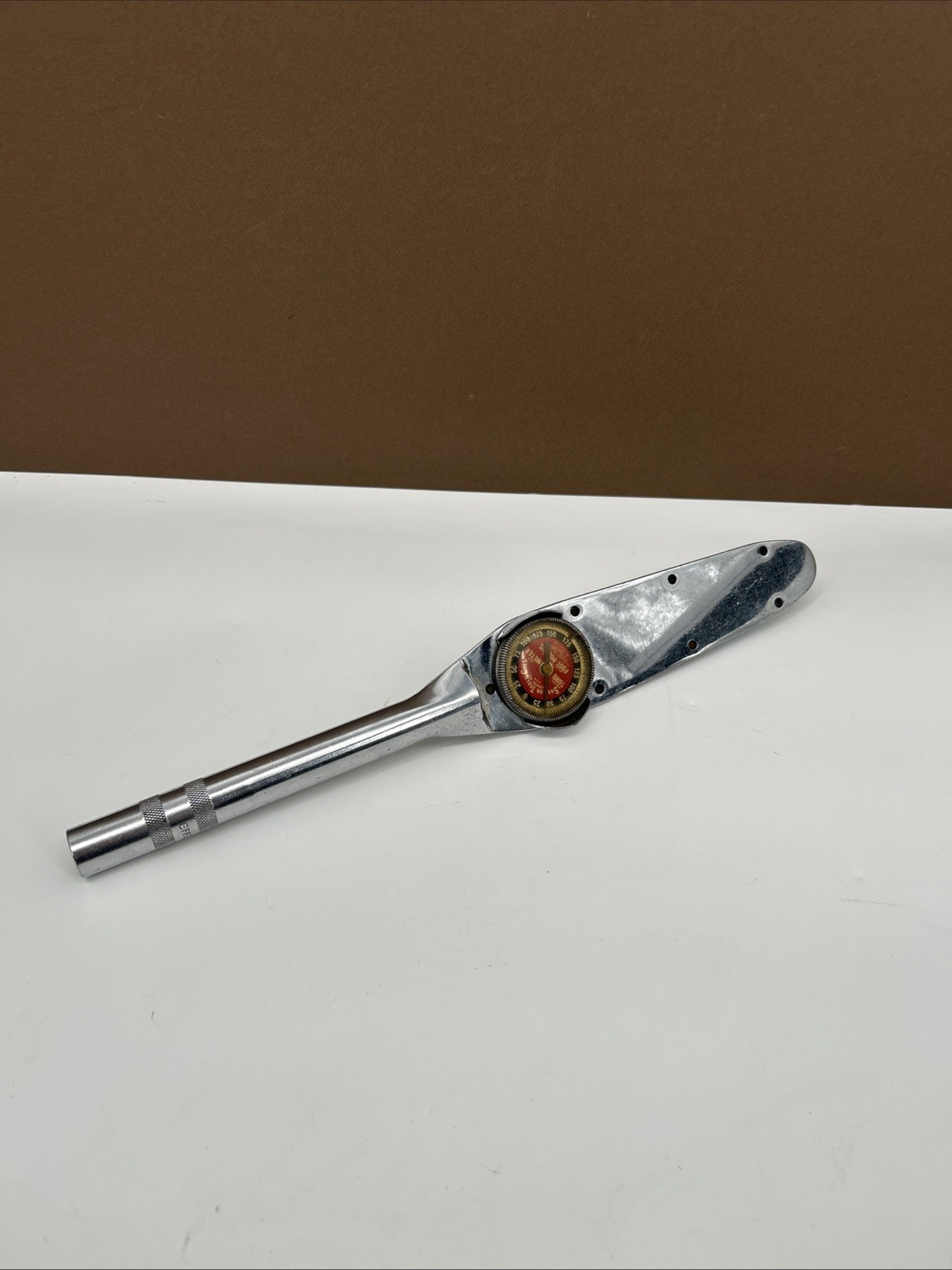 SNAP ON TORQ-O-METER TE 175 -  1/2" TORQUE WRENCH 175 FT LBS. WORKS.