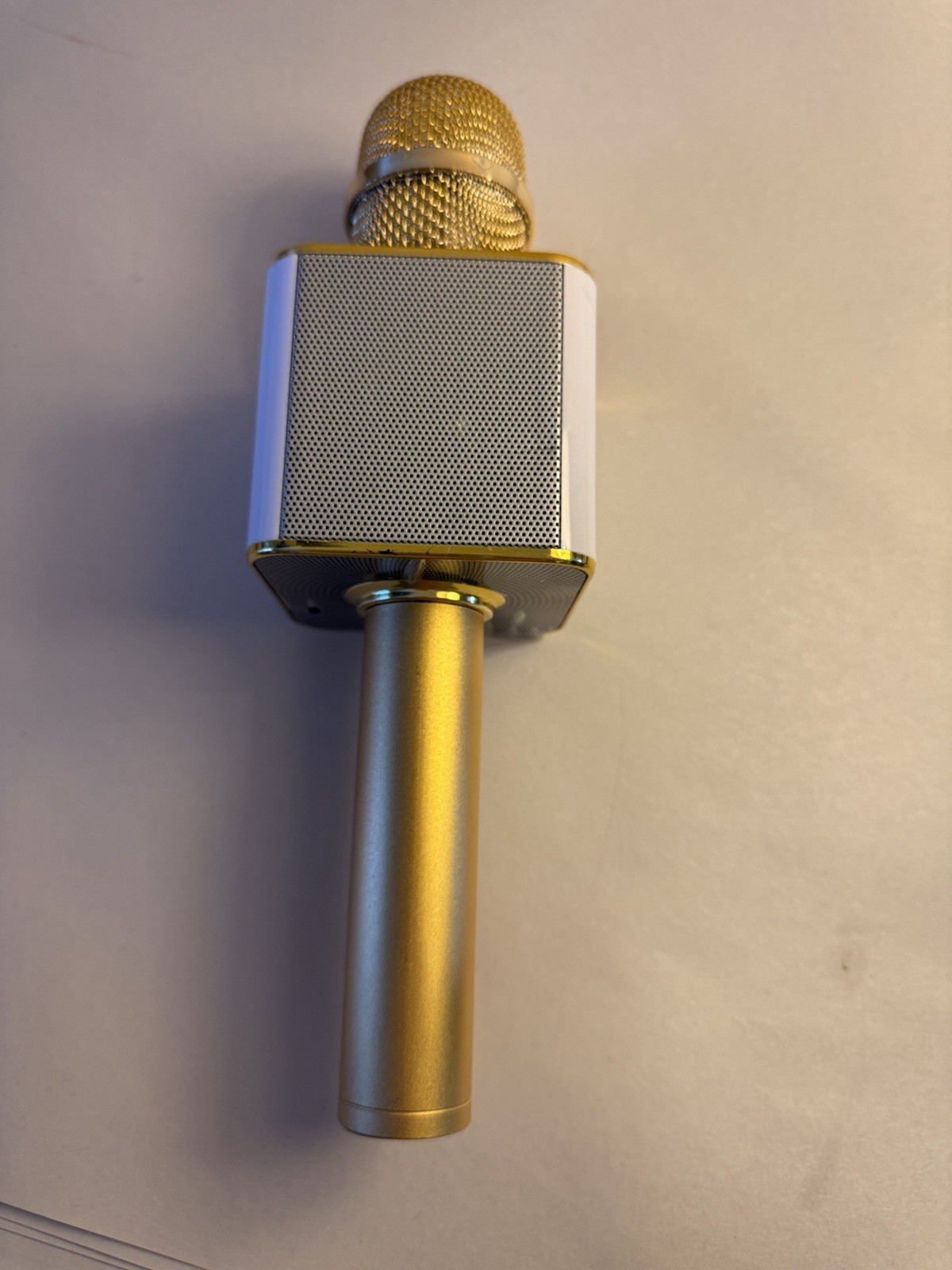 Cordless microphone singing machine etc