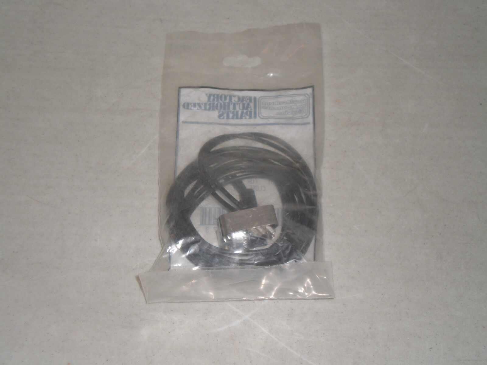 New! Carrier HH 18HA 095 Temperature Actuated Switch Open: 80F, Close: 27F, 1/2"
