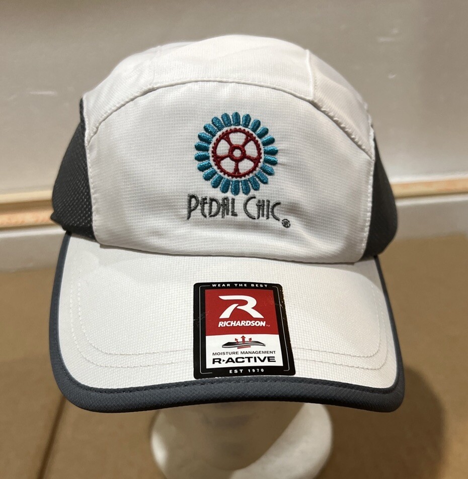 NWOT RICHARDSON Pedal Chic Hook Loop Adjustable Hat White Gray Trim Cycling Cap
