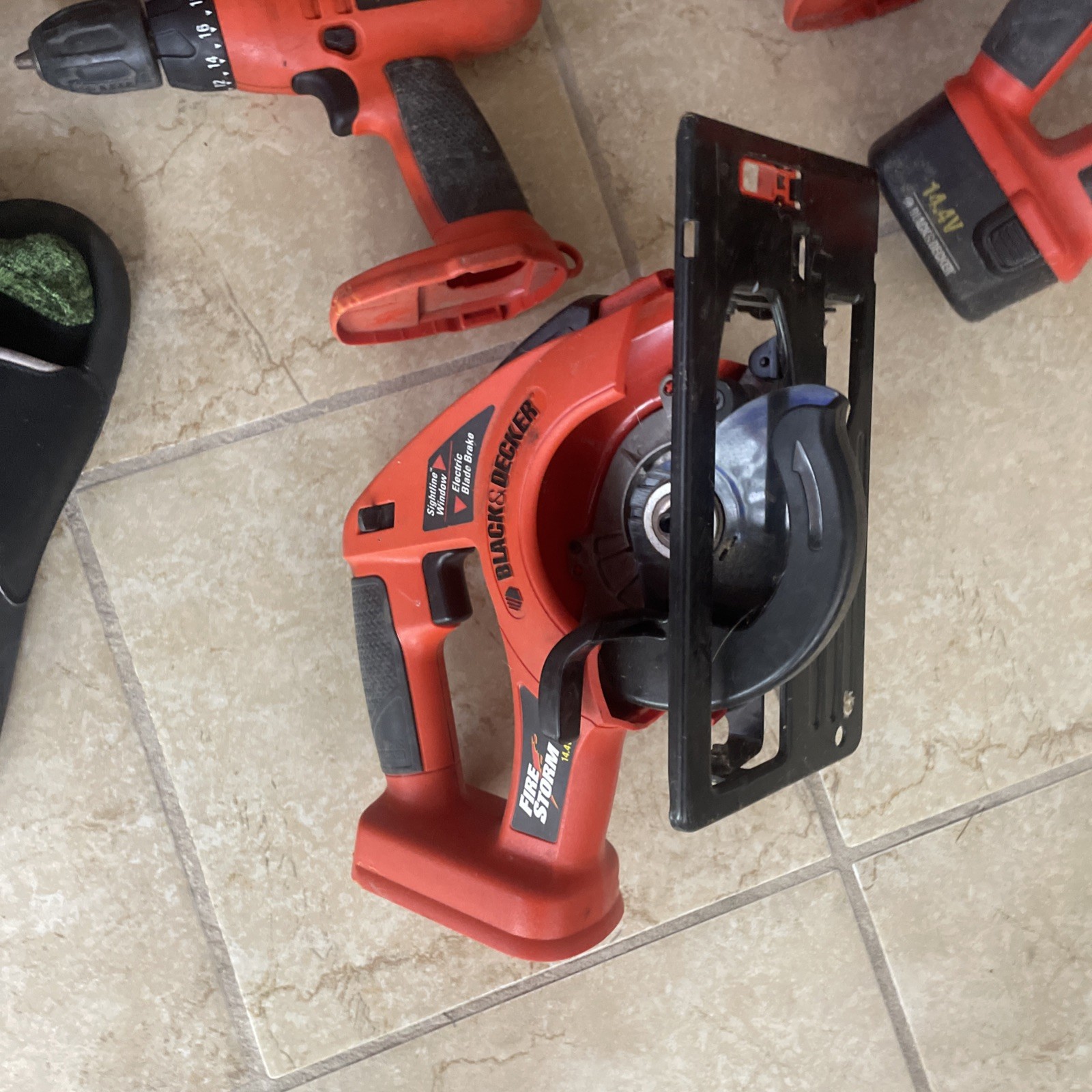 firestorm black and decker Tools Saw/ Sander Drills Tool Lot Untested