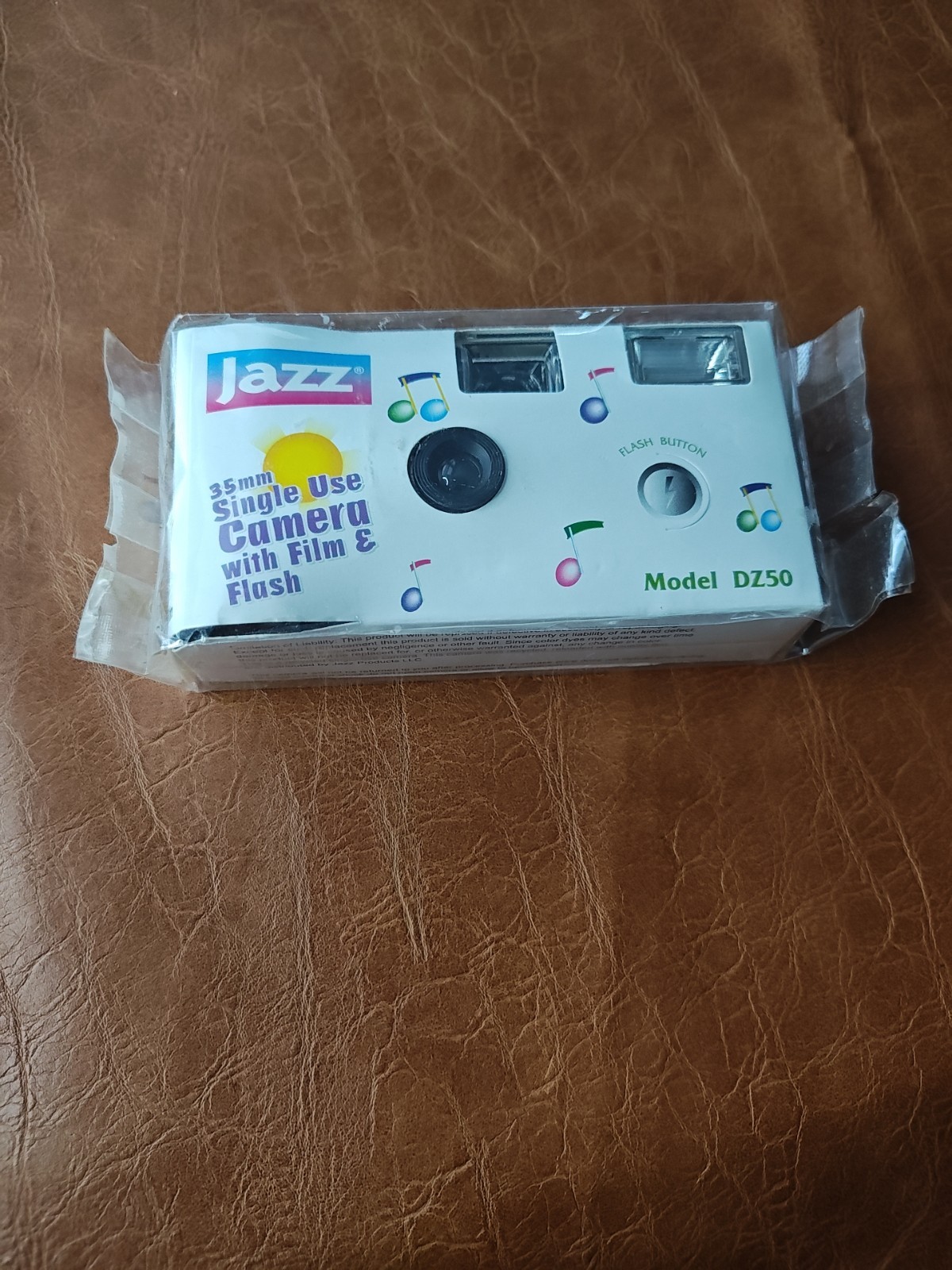 NEW Jazz Single Use 35mm Film & Flash Model DZ50 with 27 Exp Disposable Camera