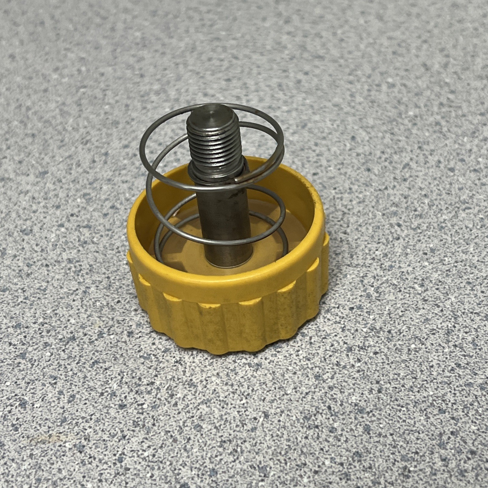 Penn Fathom-Master 835 Electric Downrigger Hold Down Knob Assembly