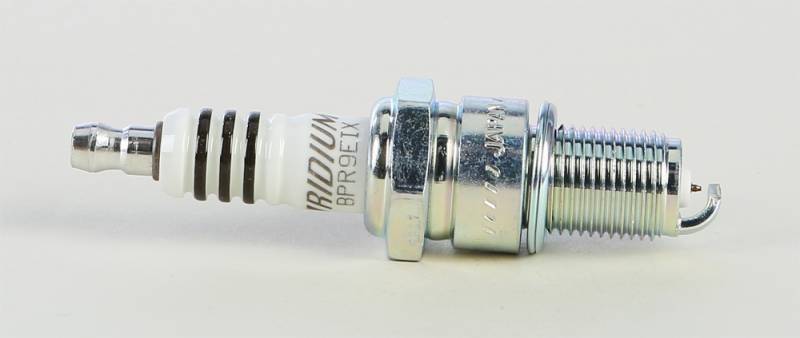 6853 NGK SPARK PLUG