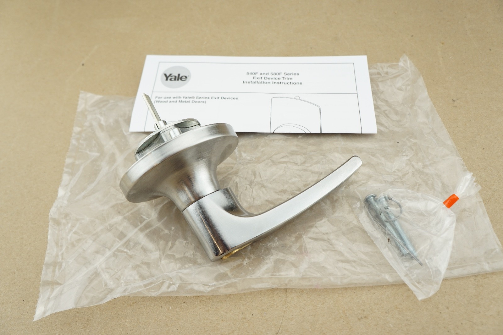 New Yale 541F Exit Rose Trim Nightlatch MO Monroe 626 Finish RHR 1.75 Ships FREE