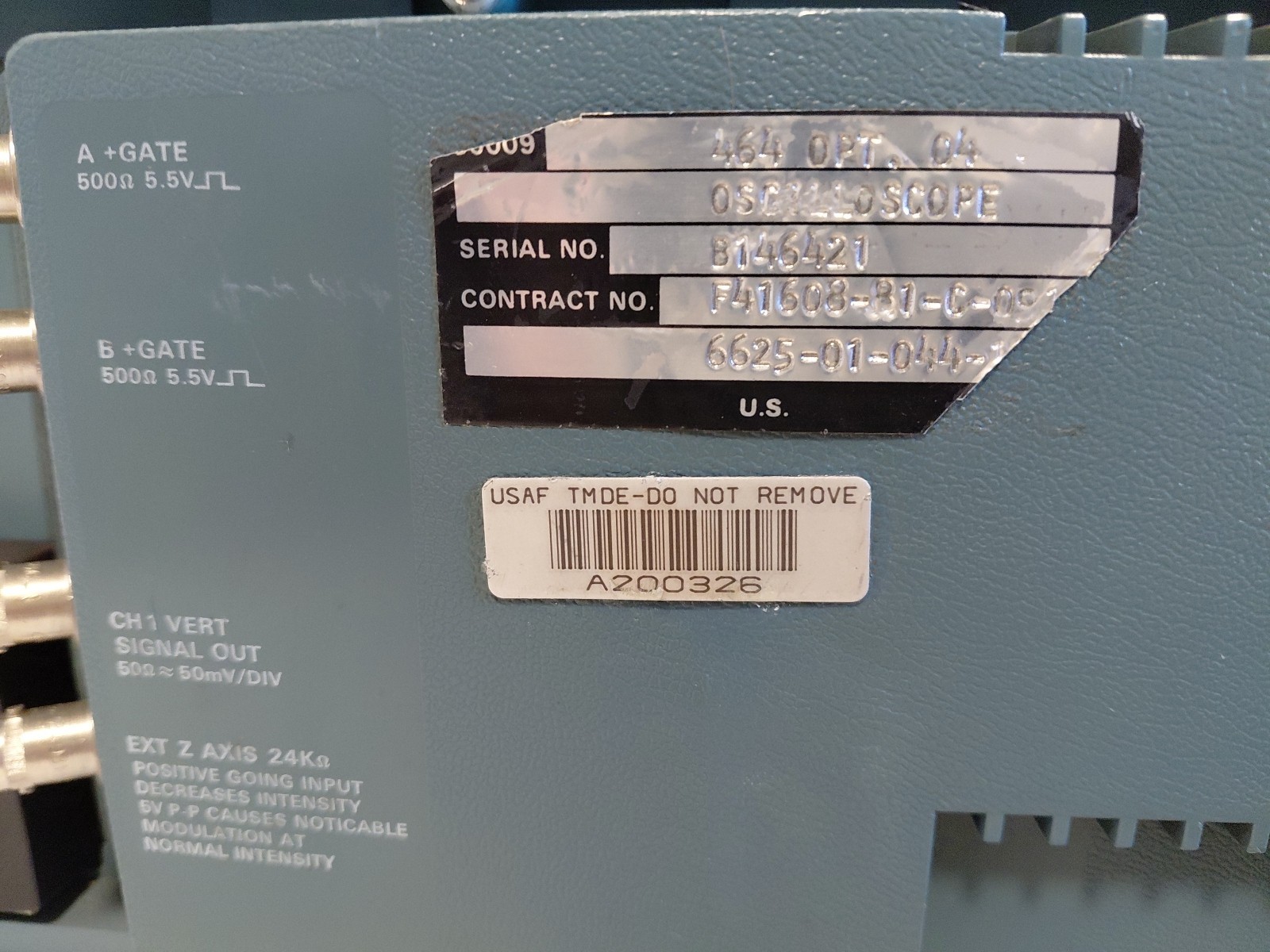 Tektronix 464 Storage Oscilloscope Options 4 & 93 - POWERS ON UNTESTED No Handle