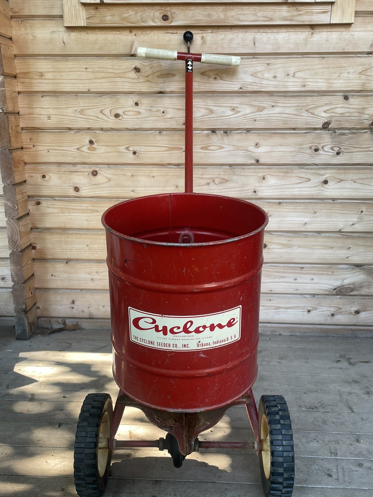 Vintage Cyclone Seeder Co. Spin-On Broadcast Spreader Nutro Plant Foods Metal