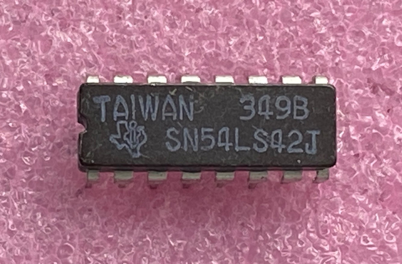 Texas Instruments SN54LS42J 4-line BCD to 10-line decimal decoders Int Circuit
