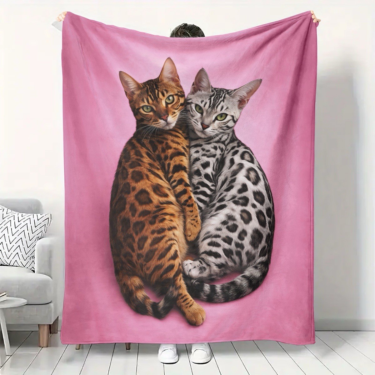 Brand New 50x60 Bengal Cat Cuddle Plush Throw Blanket Pink Soft Fleece Pet Lover