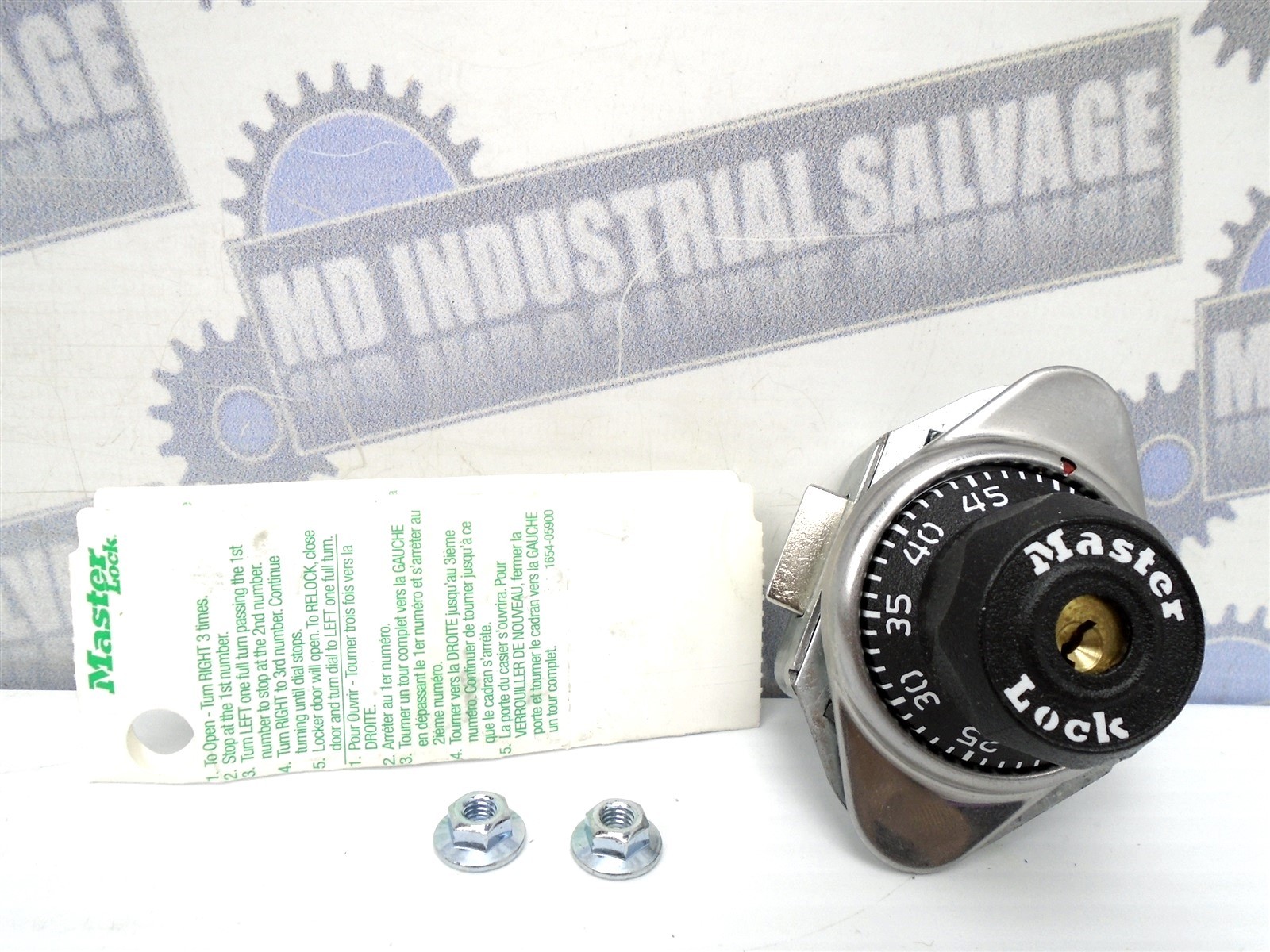 MASTER LOCK - 1654 - BUILT IN COMBO LOCK for RH Hinged LOCKER w/COMBO & NUTS NEW