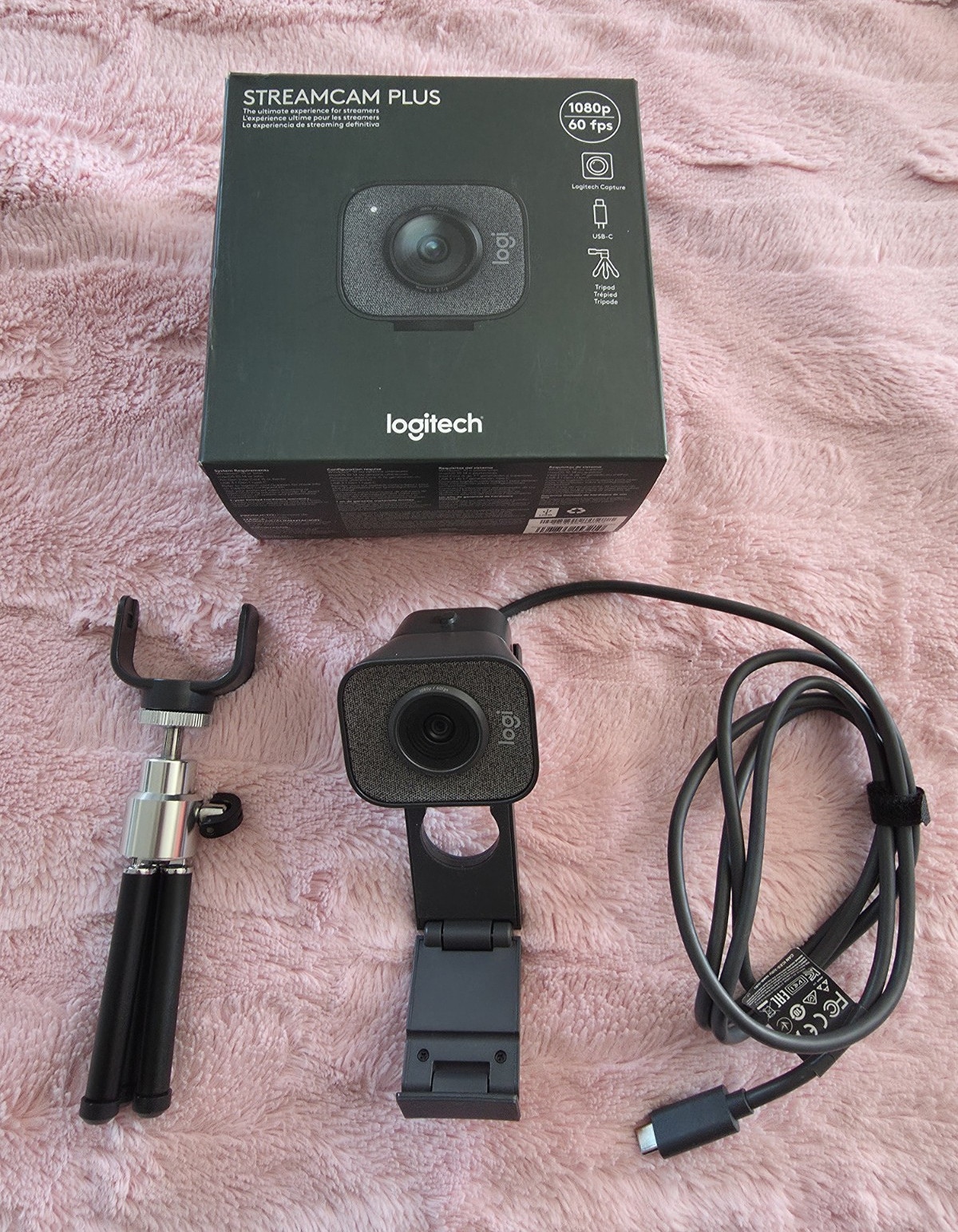 Logitech StreamCam Plus: USB-C Clip-On Webcam