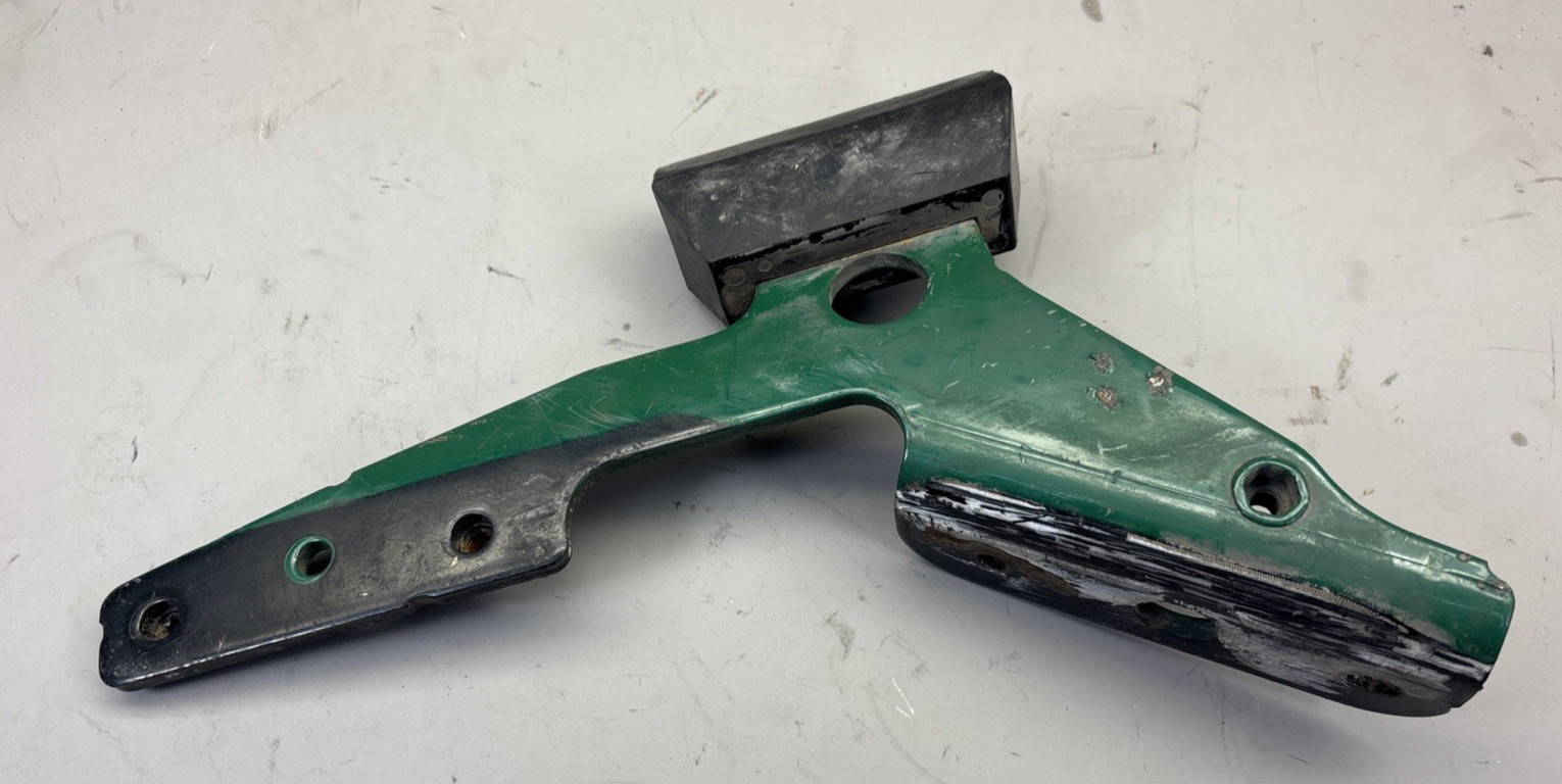 Replaces L85-6082 KENWORTH SUPPORT HOOD BRACKET