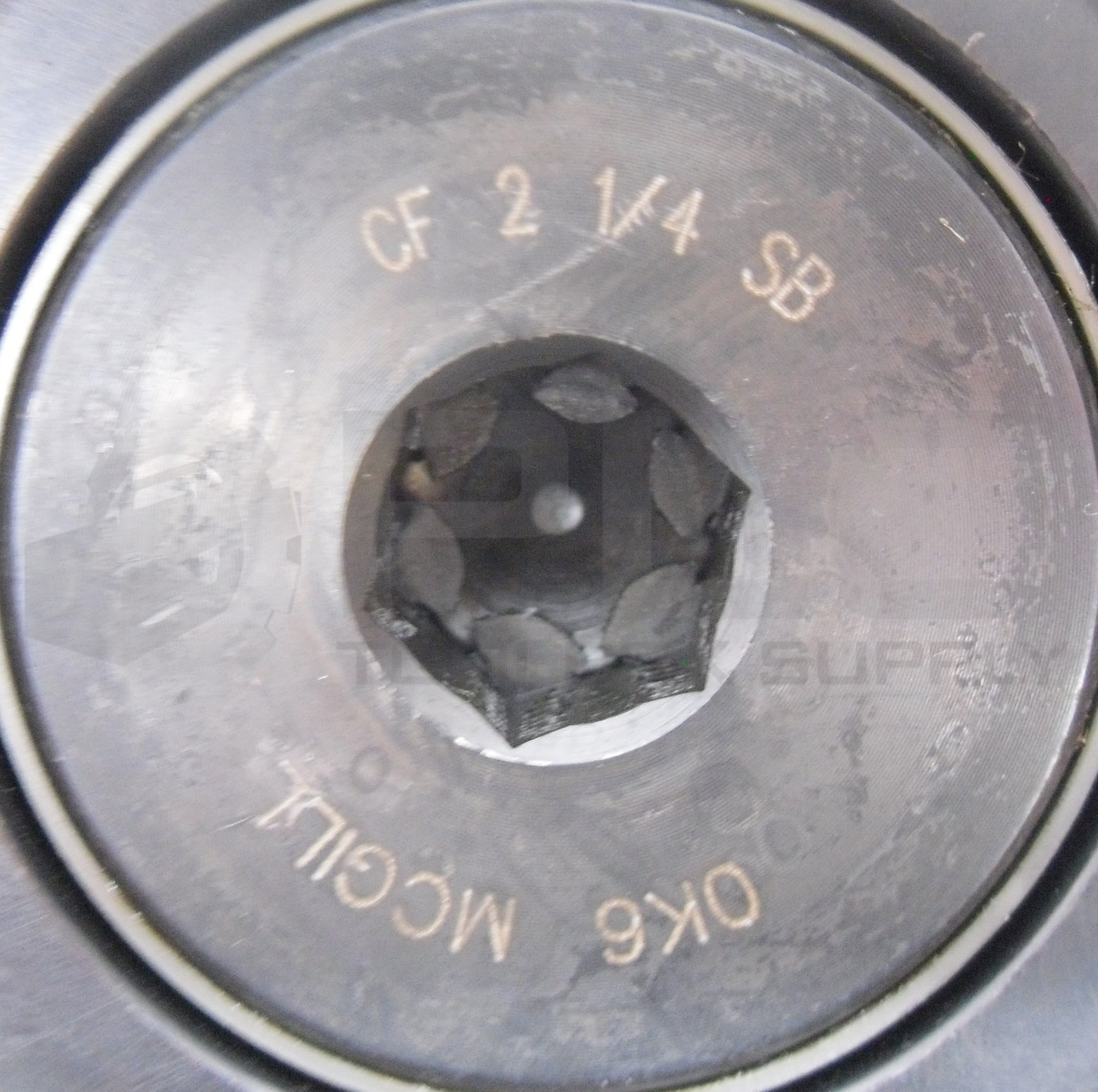 NEW MCGILL CF 2 1/4 SB CAM FOLLOWER W/ 1 1/2" WHEEL CF2-1/4SB