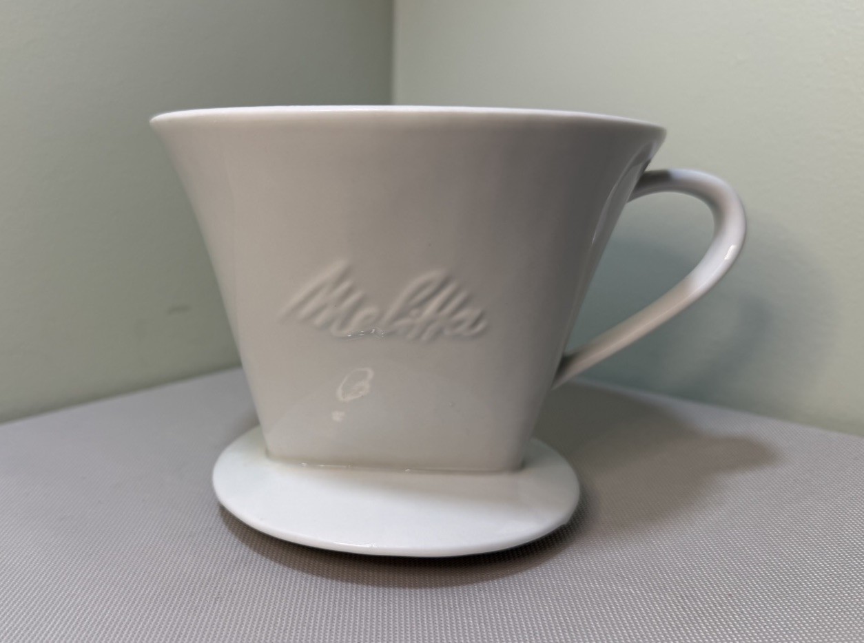Melitta Cream White Porcelain Pour Over Coffee Filter One Hole