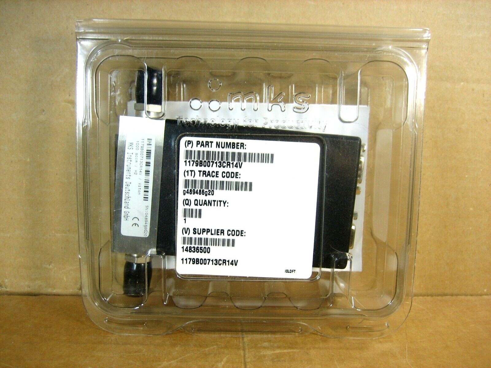 MKS MASS-FLOW CONTROLLER MODEL# 1179B00713CR14V, 1000 SCCM / H2