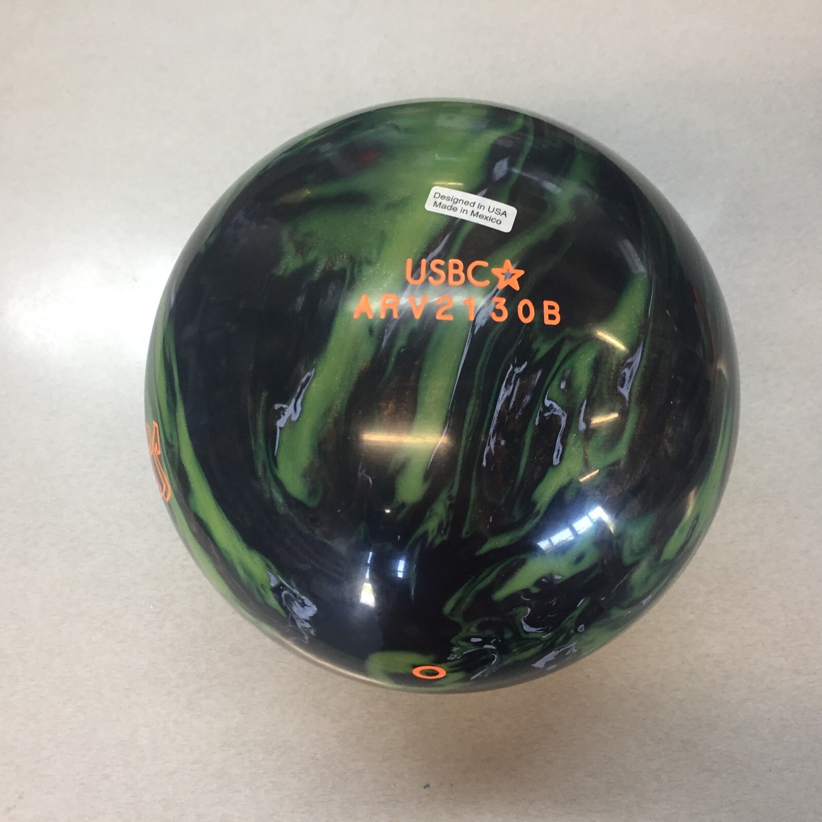 Columbia 300 Madness BOWLING ball 16 lb 1ST QUALITY new in box #130b