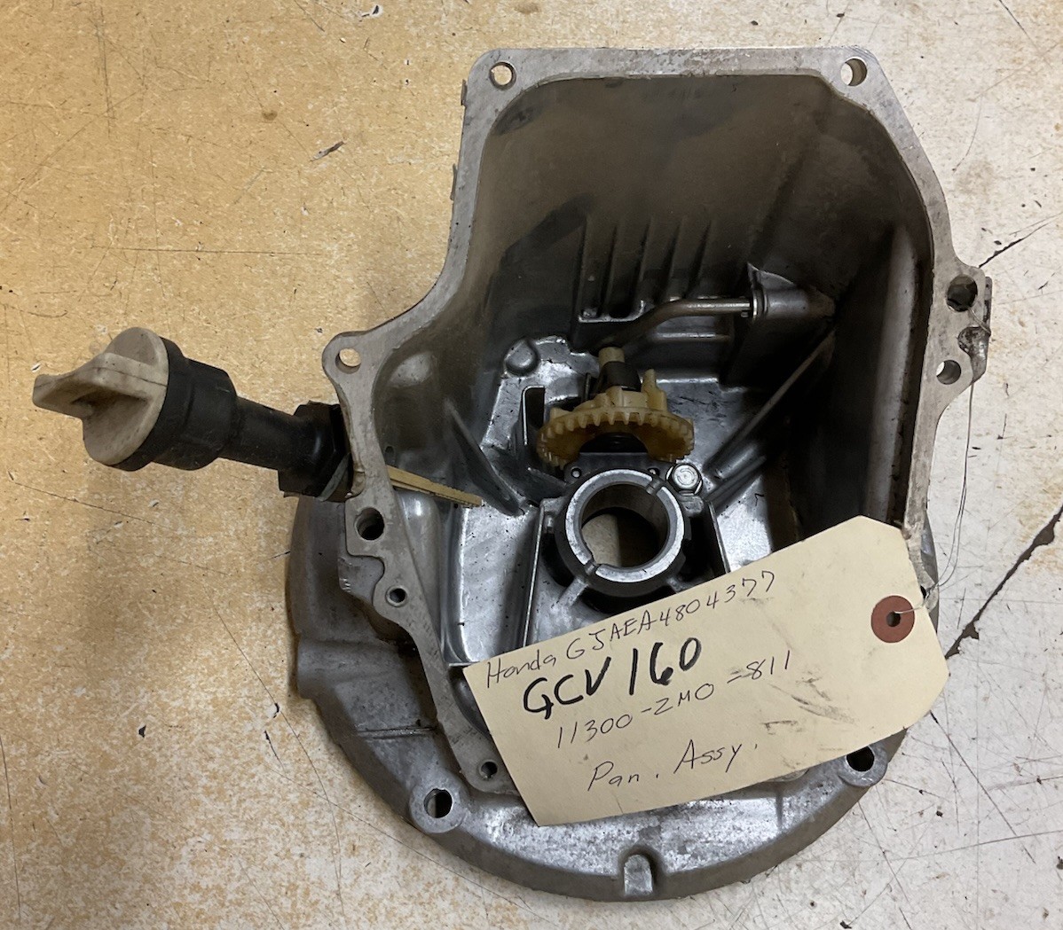 Used Honda 11300-ZM0-811 Oil Pan Assembly