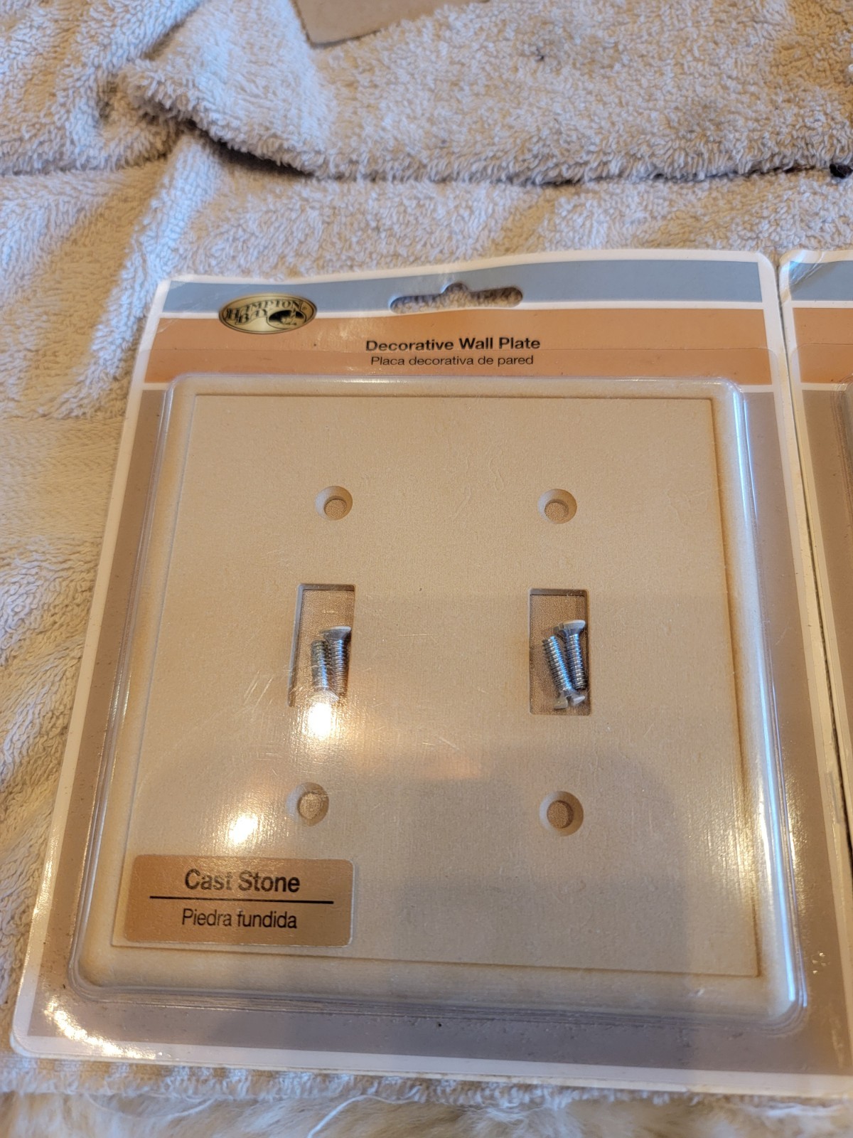 Hampton Bay 2 Toggle Wall Plate - Travertine SWP104-01. 2pk