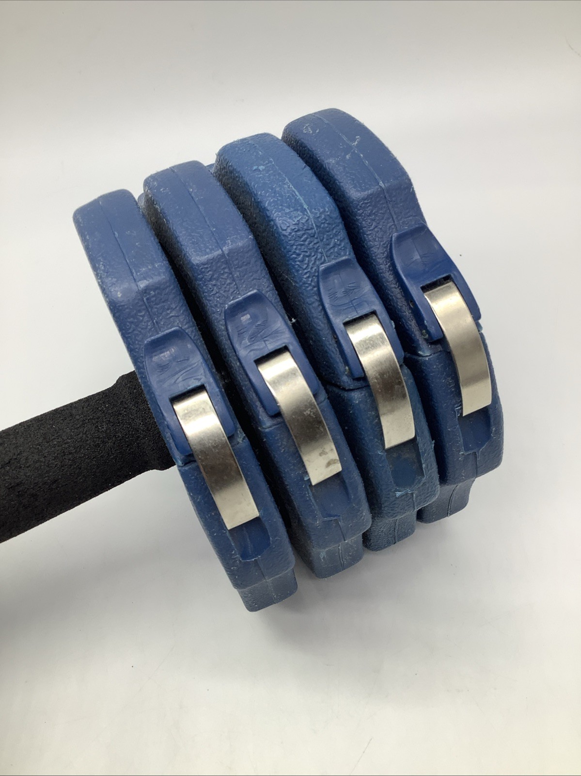 Dosh Bell Dumbbell With 8 2lb Removable Snap On Weights & Bar