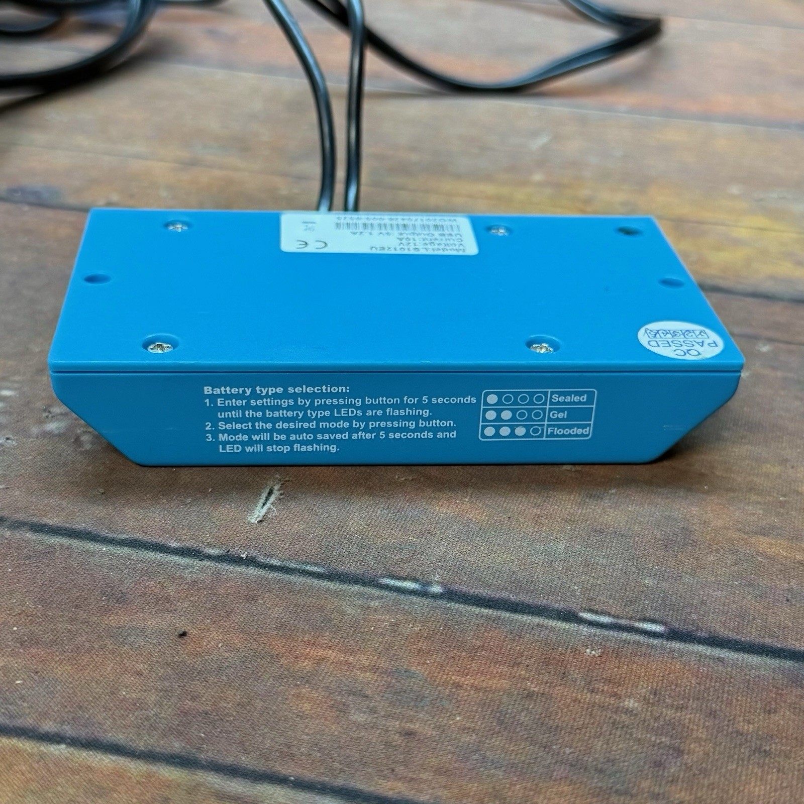 12V 5A PWM Solar Charge Controller LS0512EU USB Output Used