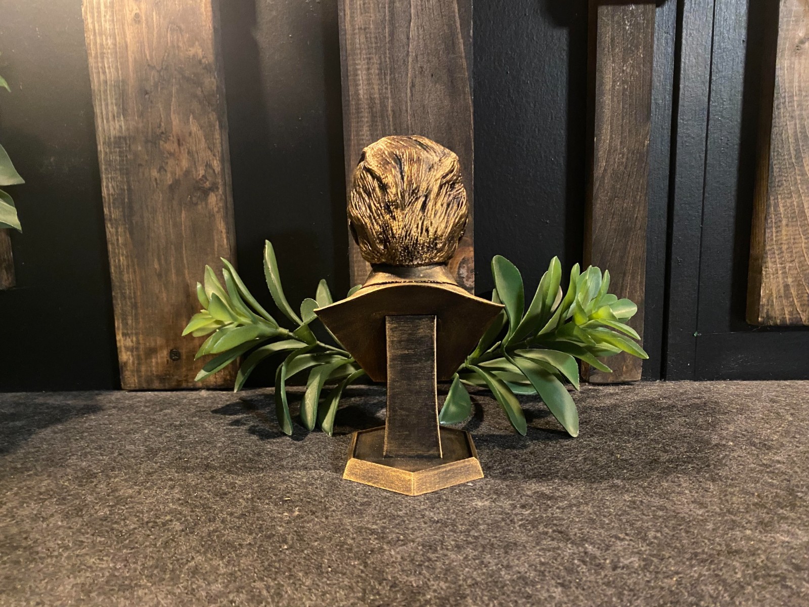 Donald Trump Gold Statue 7 INCHES TALL