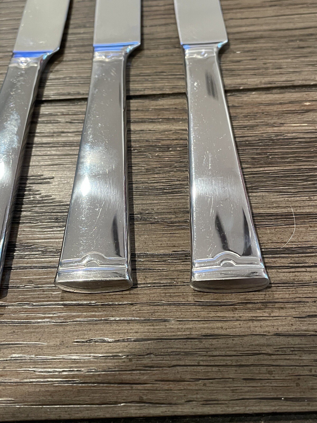 4 Wallace SERENITY Stainless Dinner Knives 9 5/8”