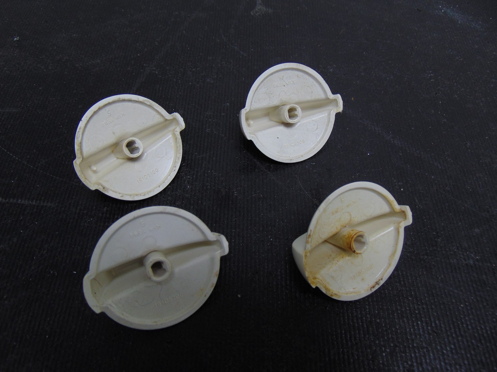 GE Range JB640DR2CC Control Knobs Set of 4 WB03T10285