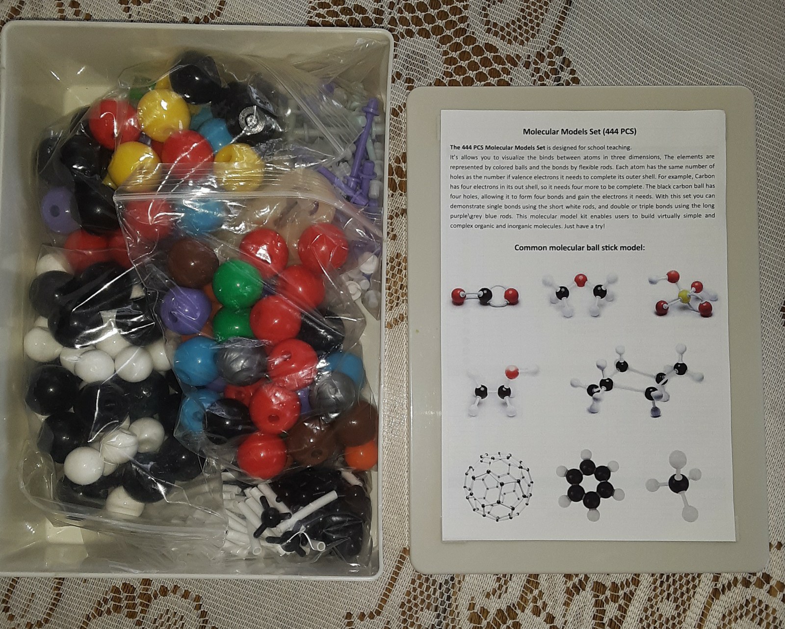 MOLECULAR MODELS SET 444 Pieces Educational School Molecules