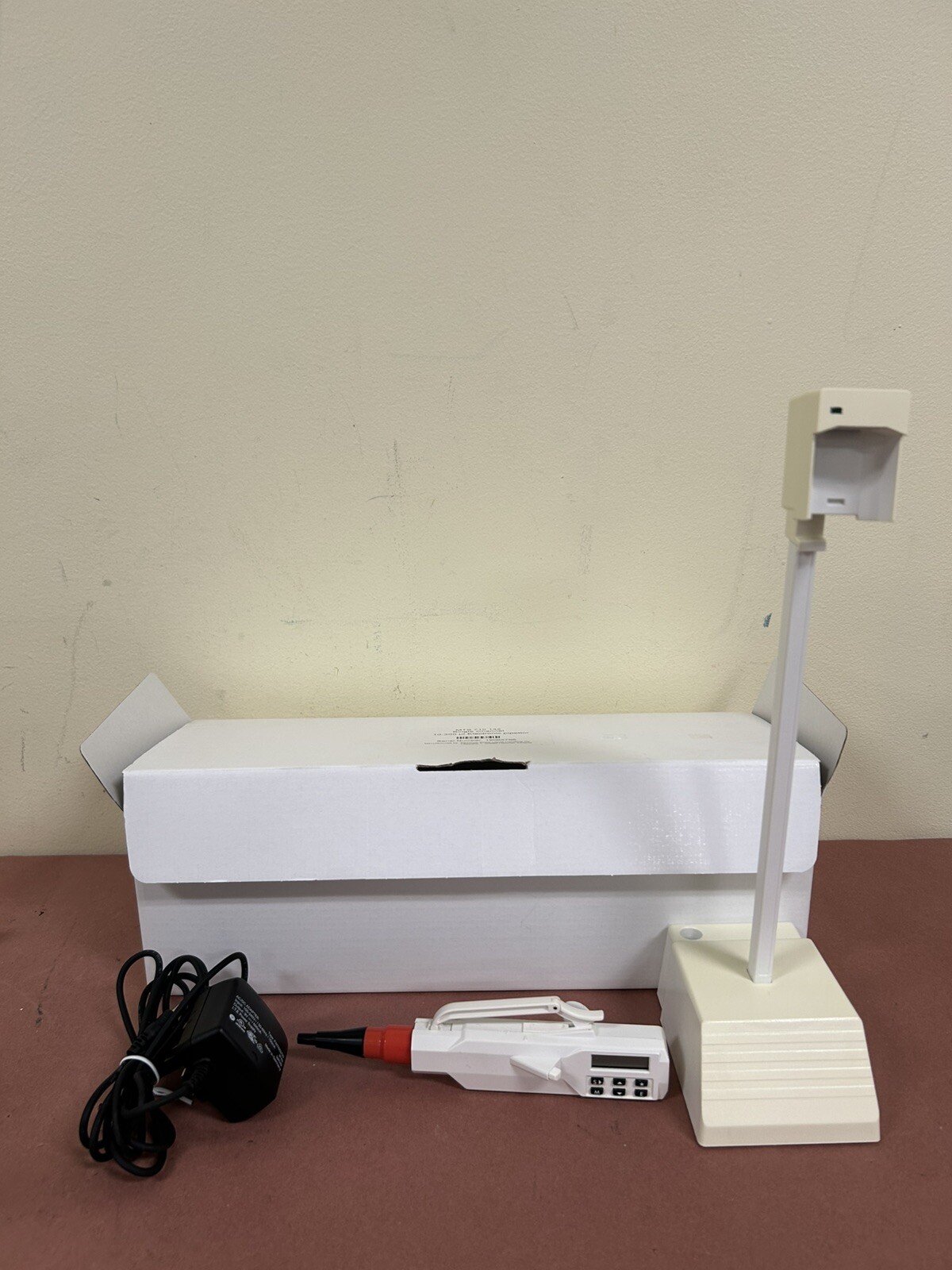 Sartorius Biohit MTS 710 142 Single Channel Electronic Pipettor 10-300 ul