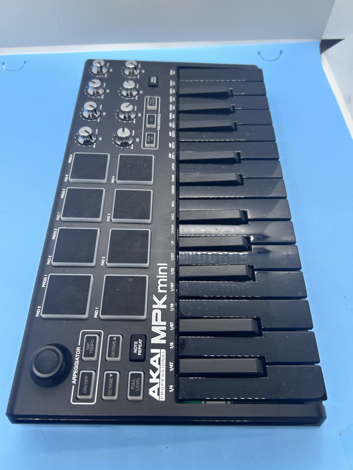 Akai Professional MPK Mini Channel USB MIDI Controller Only