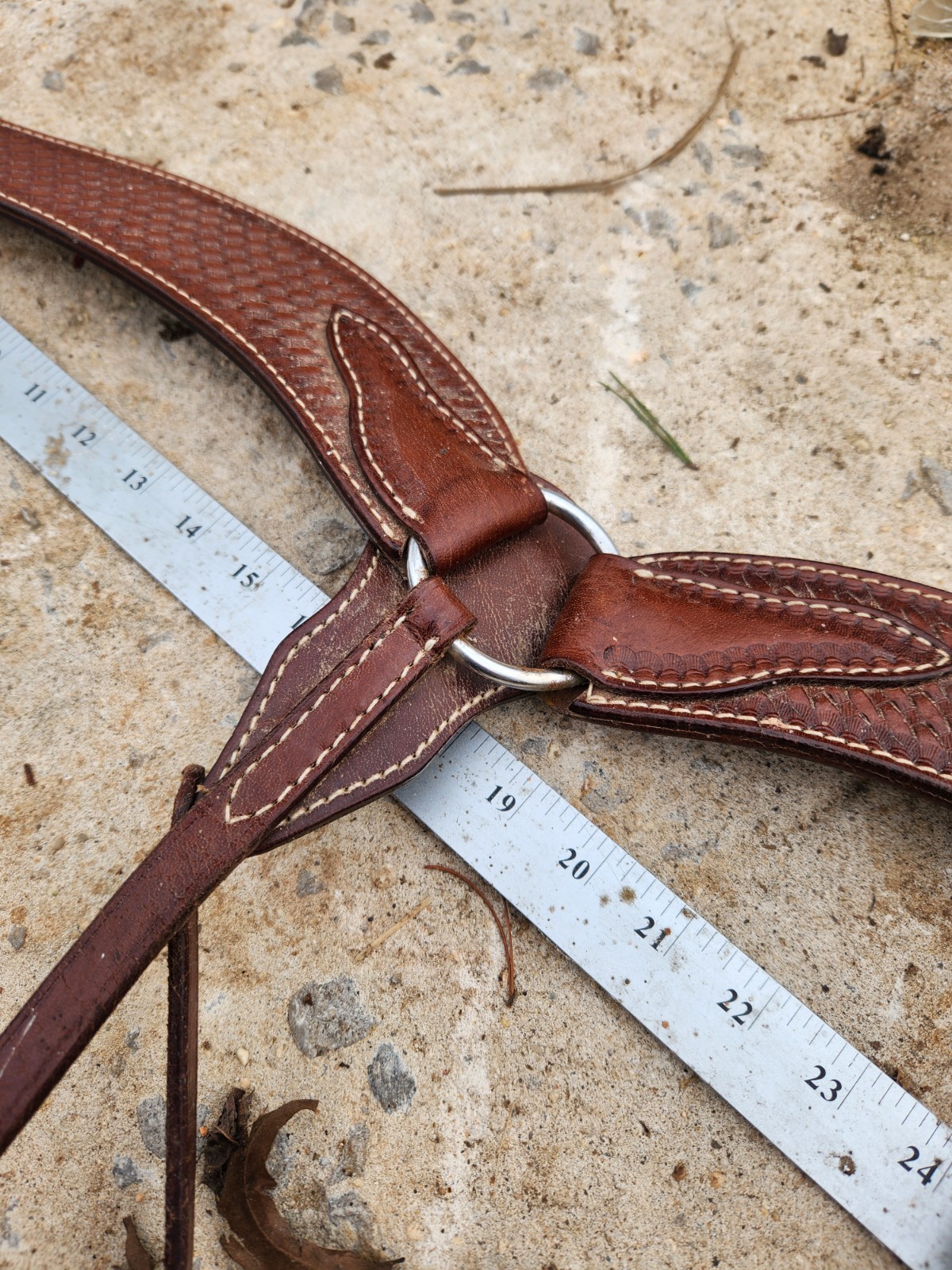 Western horse breast collar