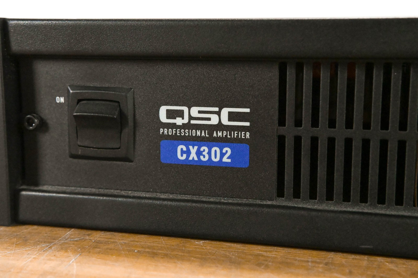 QSC CX302 2-Channel Power Amplifier CG0127F