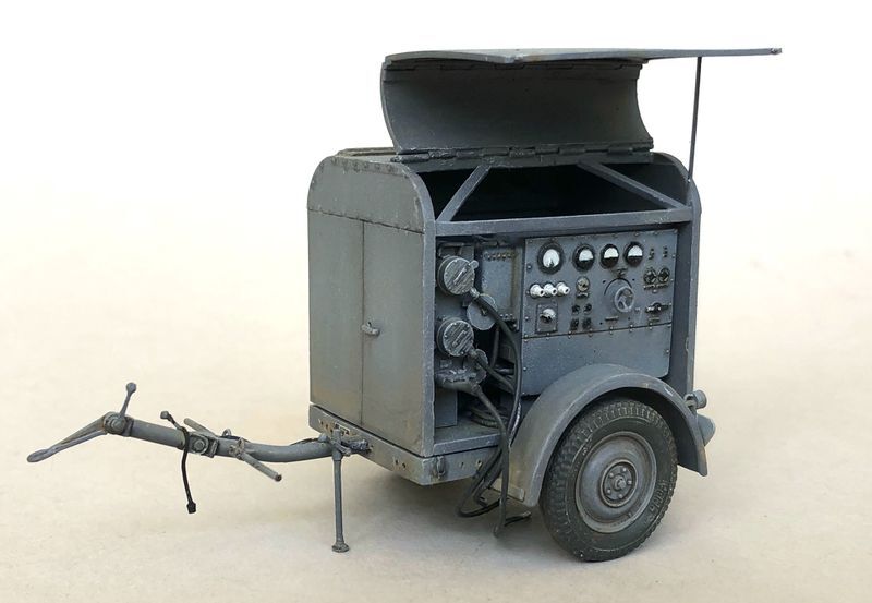 CS 35123 Power Supply Trailer for the V-2 on Trailer Customscale 1:35