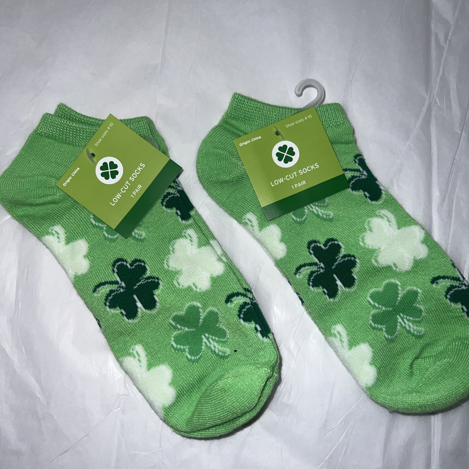 2 Pairs Of Women's Shamrock St. Patrick's Day Low Cut Socks - Green 4-10 NEW