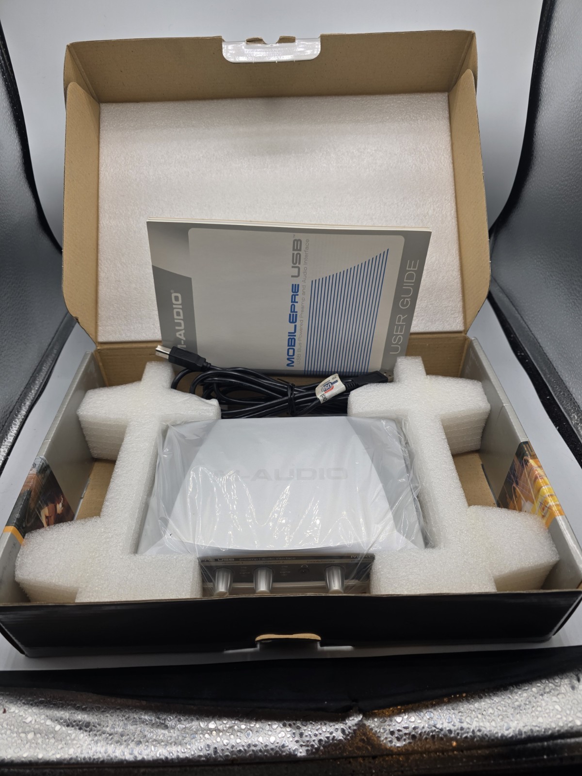 M-Audio MOBILEPRE USB 2 Channel Bus Powered Preamp & Audio Interface. Unit Only