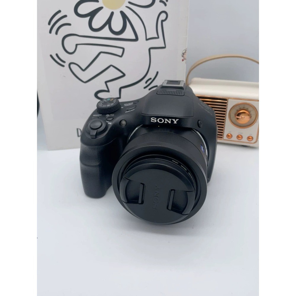 Sony Cyber Shot DSC-HX400V Digital Camera 20.4MP 50x Optical Zoom English 90%new